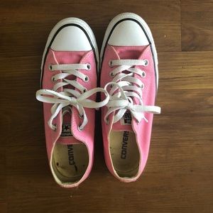 Bubblegum Pink Low-top Converse